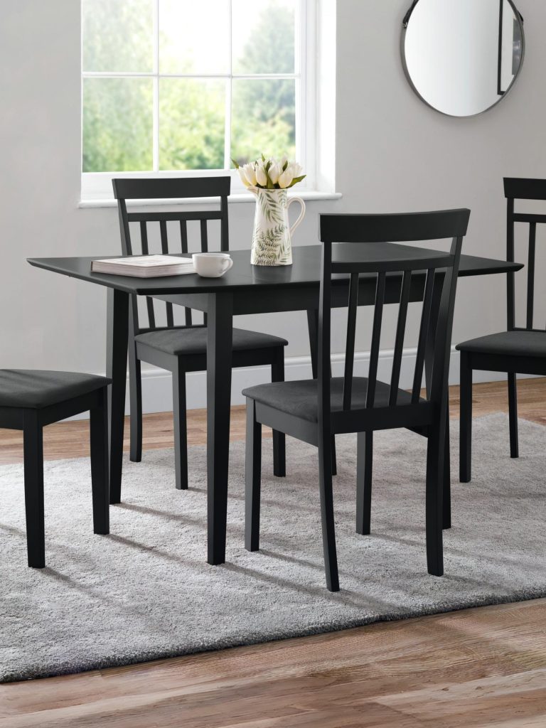 Round vs Rectangular Dining Table: Which Wins?