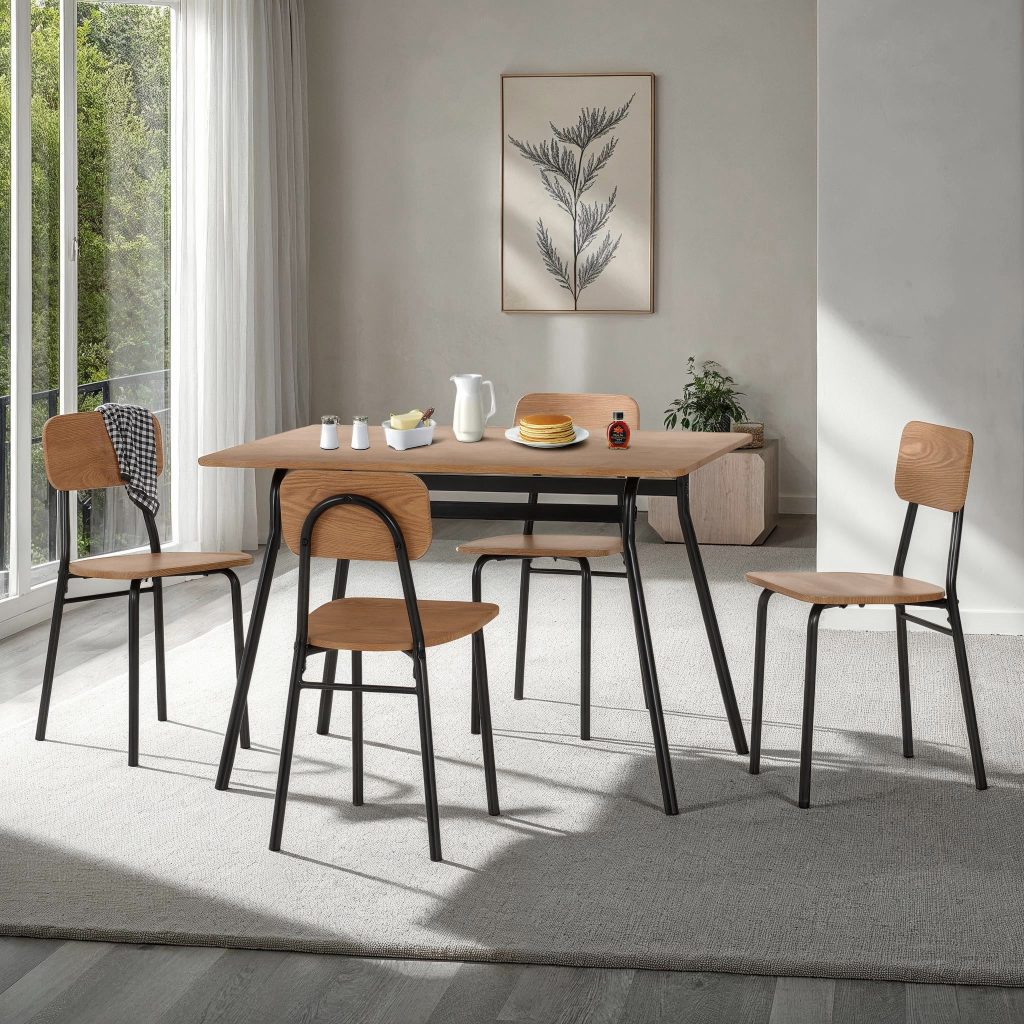 An Elegant Family Dining Room
