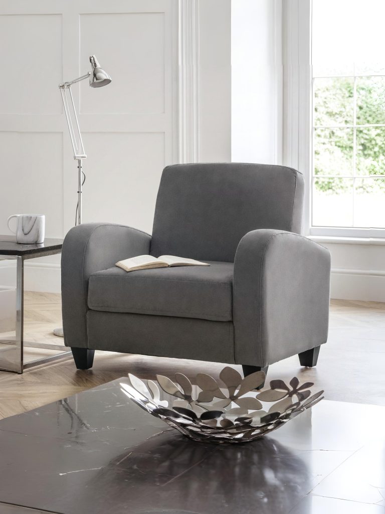 How to Choose an Accent Chair or Armchair