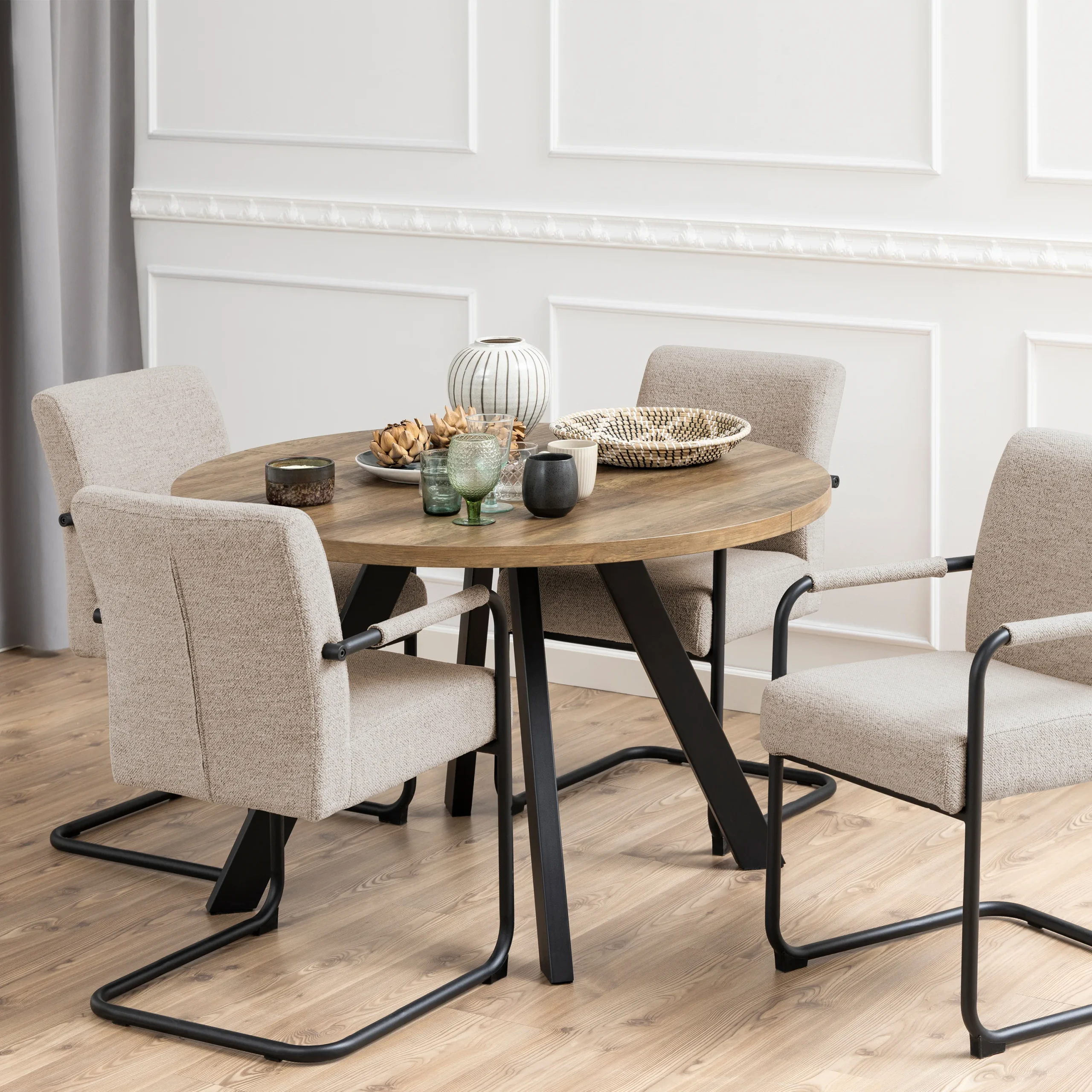 Butterfly vs Draw-Leaf Extending Tables