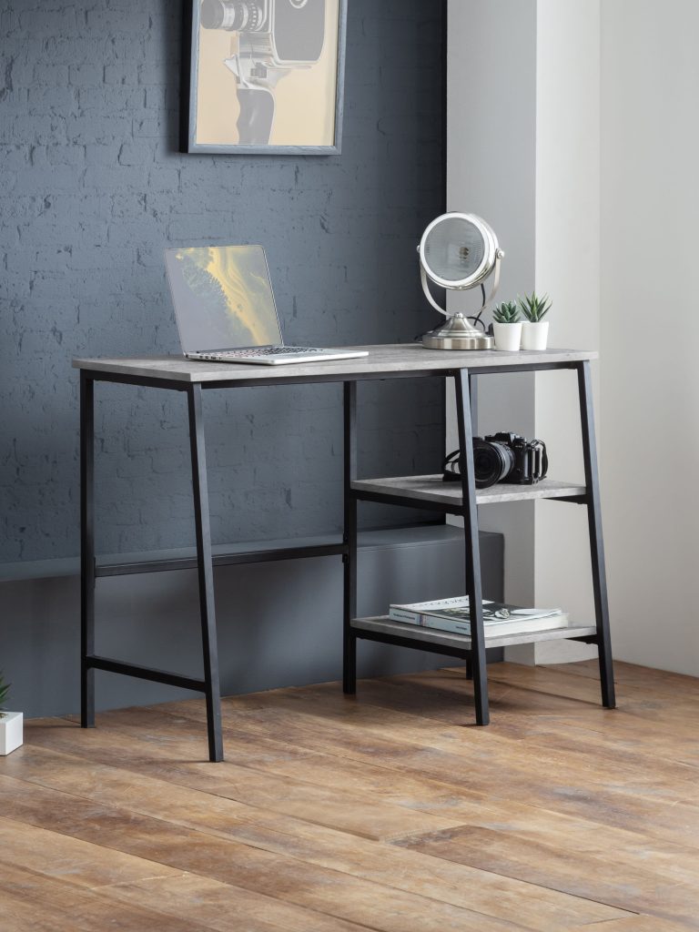 How to Organise Your Desk for Focus and Flow
