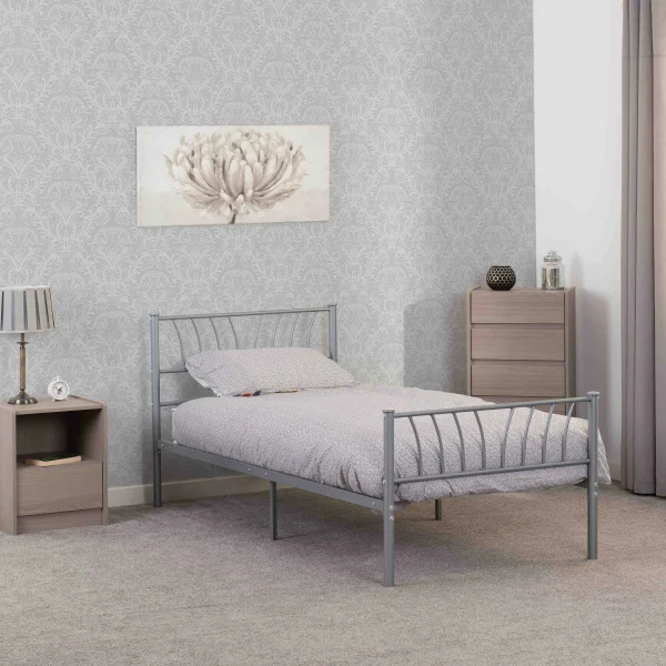 Bedrooms 1 Single Beds