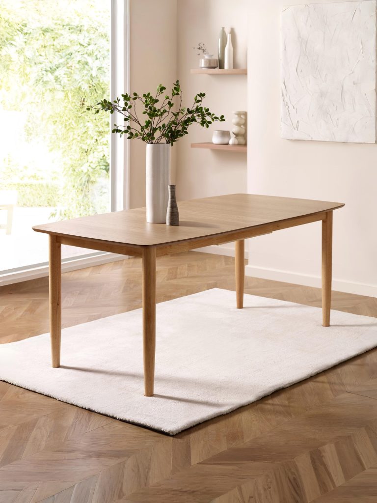 What Size Dining Table Do You Need for 6?