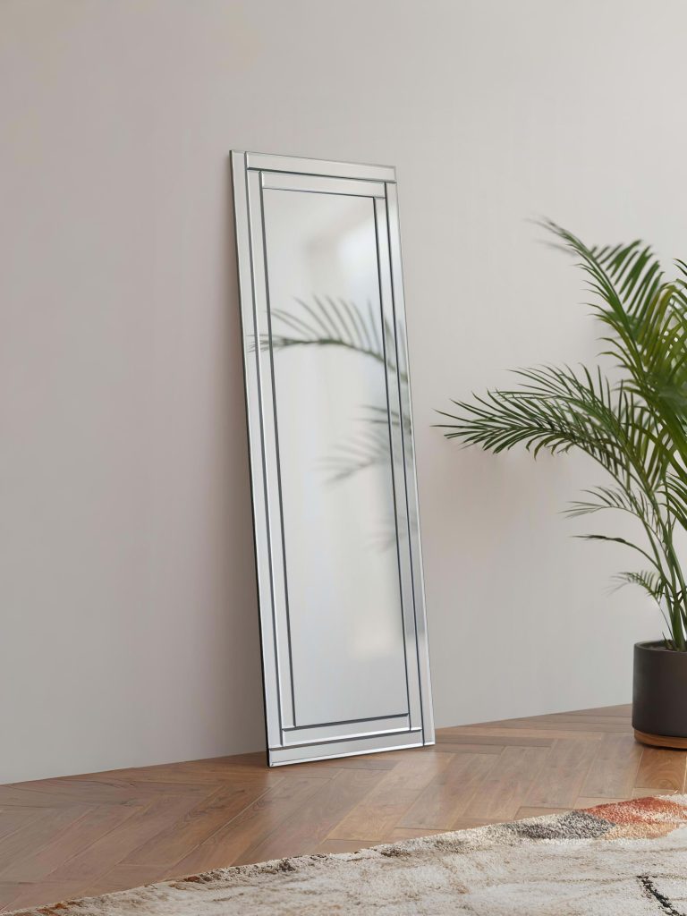 Round vs Rectangular Mirrors: Which Suits Your Room