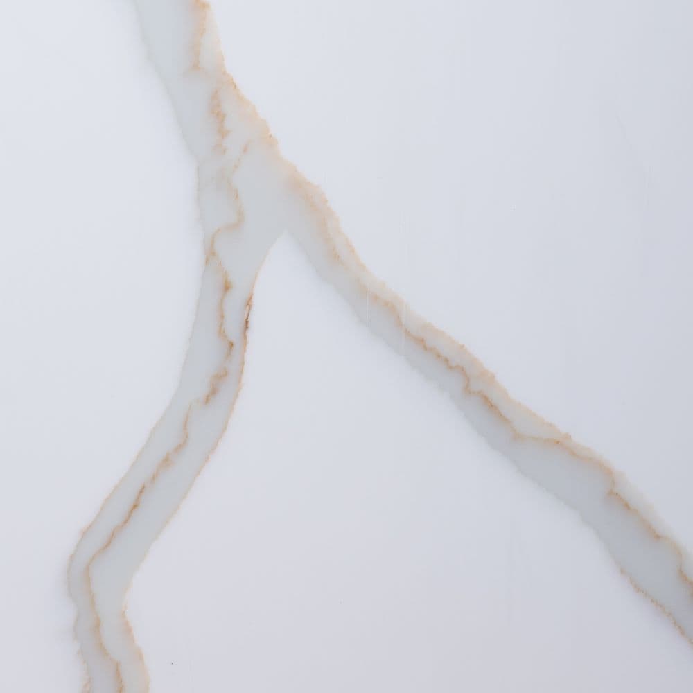 Pietra Calacatta worktop
